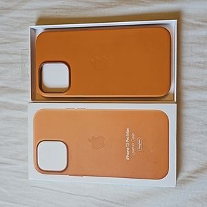 Apple leather case magsafe 13 pro max